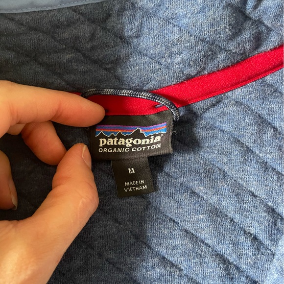 Patagonia Women’s Organic Cotton Pullover - Picture 3 of 4